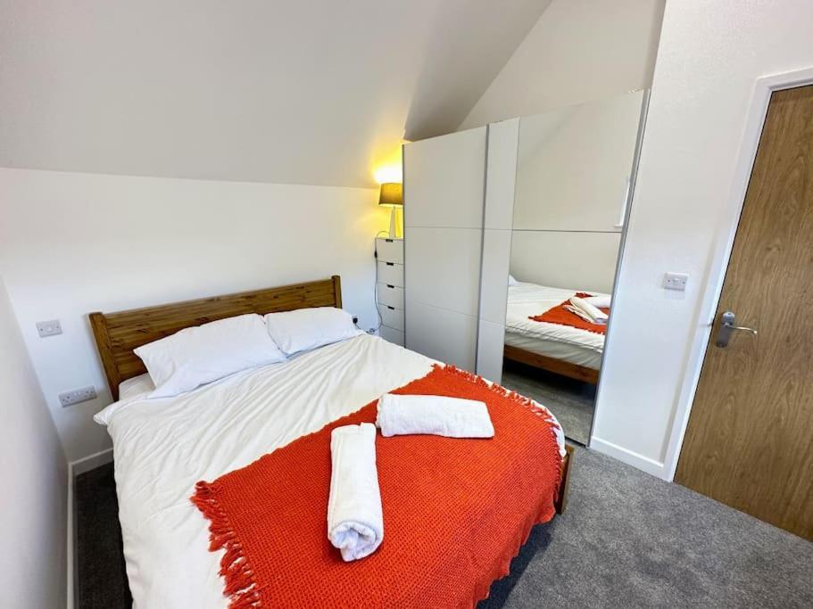 Charming New 2Br Detached House-Central Headington- Wi-Fi, Netflix, Top Location Oxford Kültér fotó
